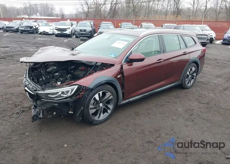 2018 Buick Regal Tourx Essence z USA, uszkodzony, nr VIN W04GV8SX4J1084287